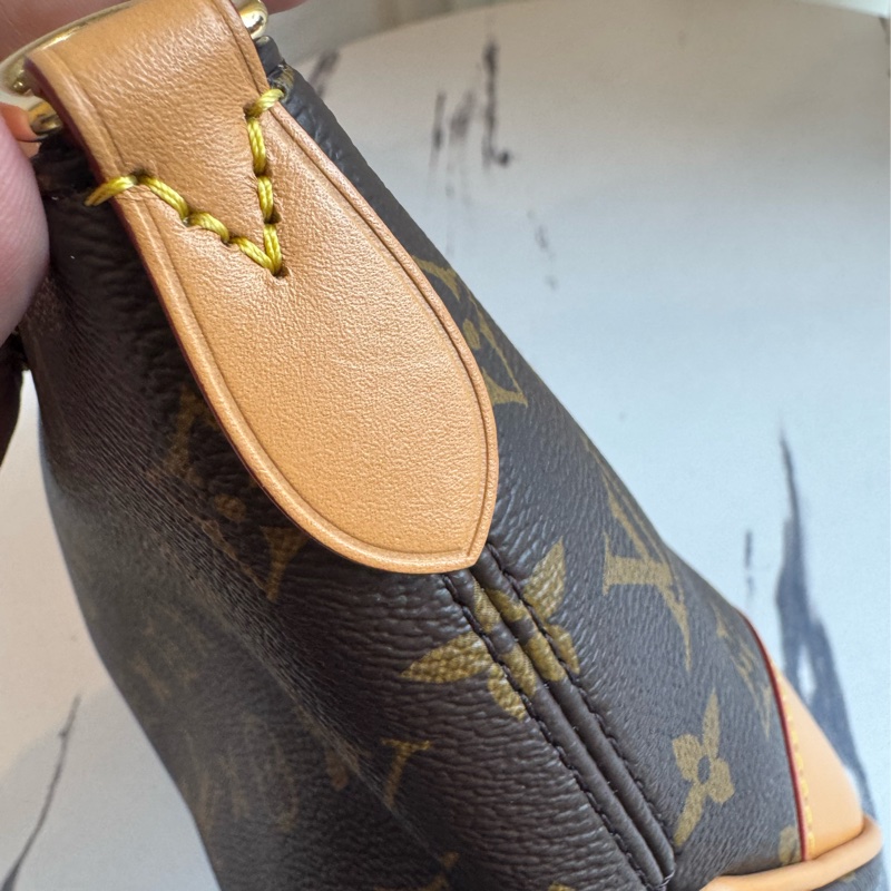 LV M45832花紋牛角包-26