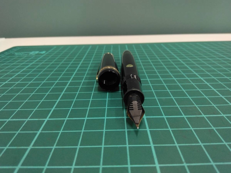 真品 萬寶龍 MONTBLANC MEISTERSTUCK No146 4810 鋼筆 14K 筆尖 黑金 F尖 盒單齊-6