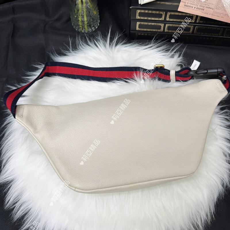莉亞精品♡Gucci 白色胸包 二手美包-3