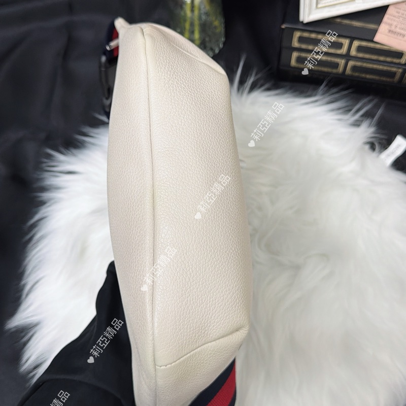 莉亞精品♡Gucci 白色胸包 二手美包-5