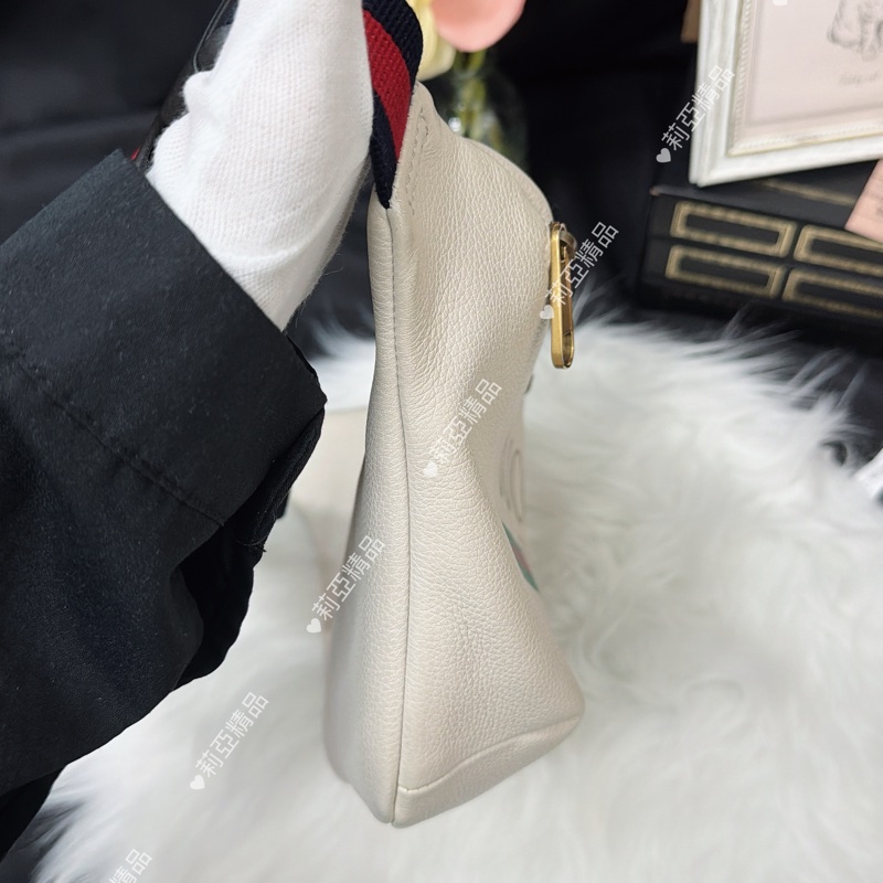 莉亞精品♡Gucci 白色胸包 二手美包-6