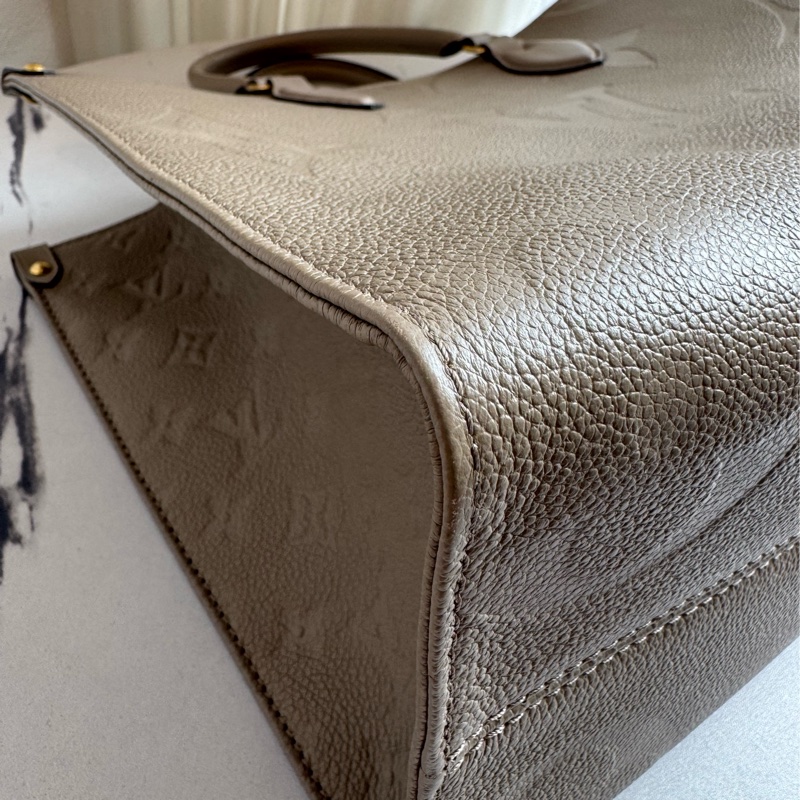 LV M45607斑鳩灰壓紋On The Go MM-8