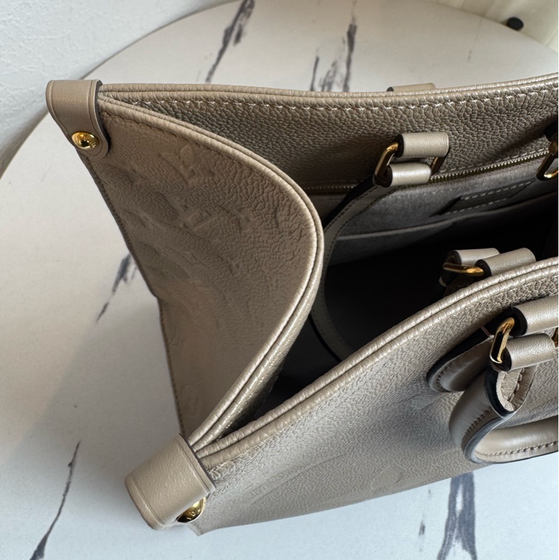 LV M45607斑鳩灰壓紋On The Go MM-12