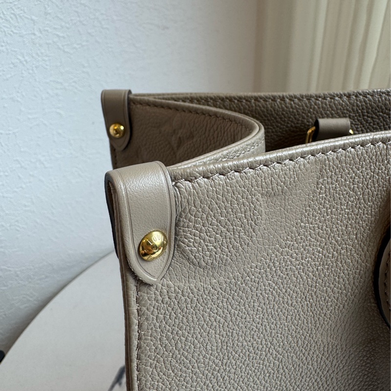 LV M45607斑鳩灰壓紋On The Go MM-13