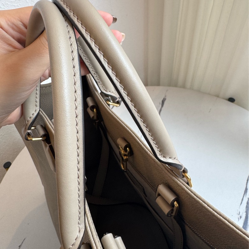 LV M45607斑鳩灰壓紋On The Go MM-42