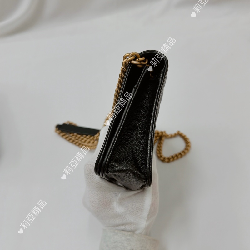 莉亞精品♡Chanel Boy woc黑金 二手美包-5