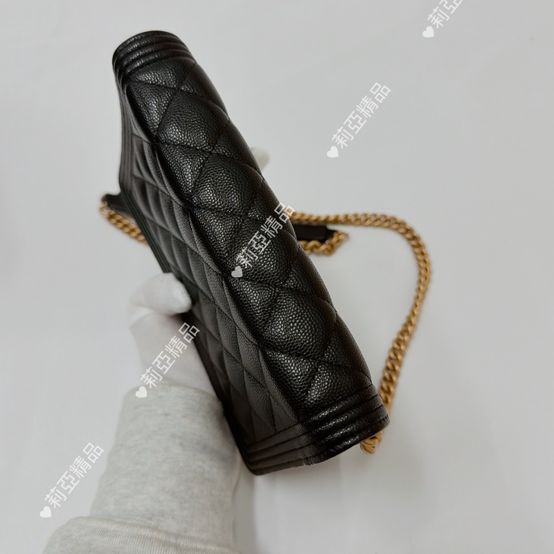 莉亞精品♡Chanel Boy woc黑金 二手美包-6