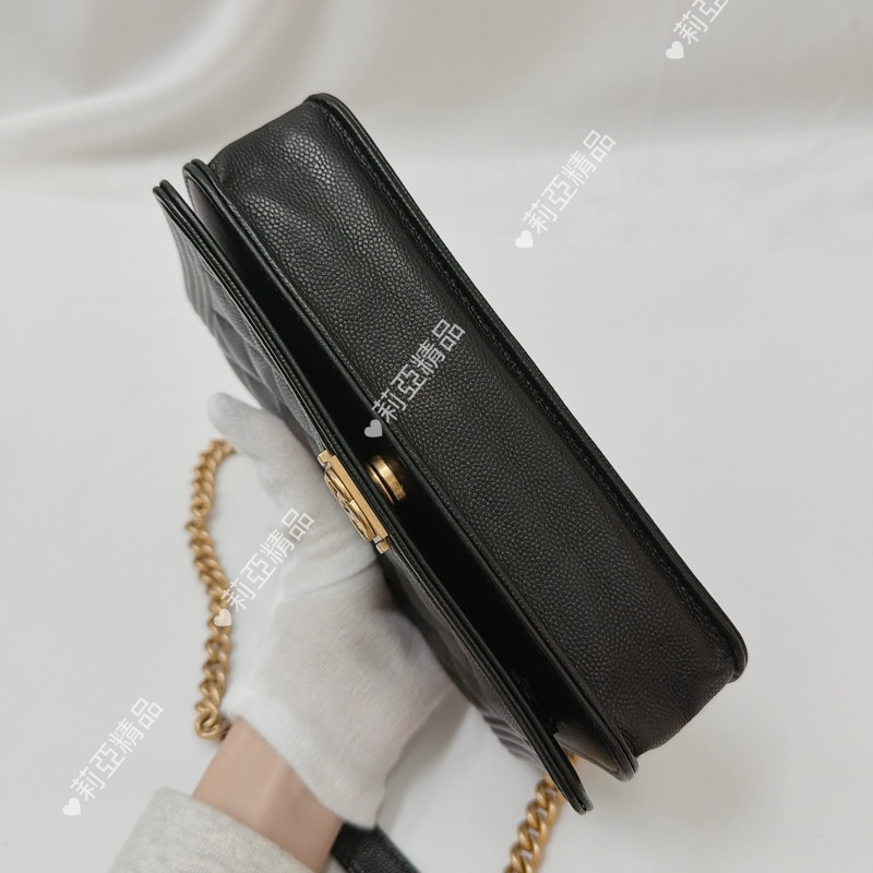 莉亞精品♡Chanel Boy woc黑金 二手美包-7