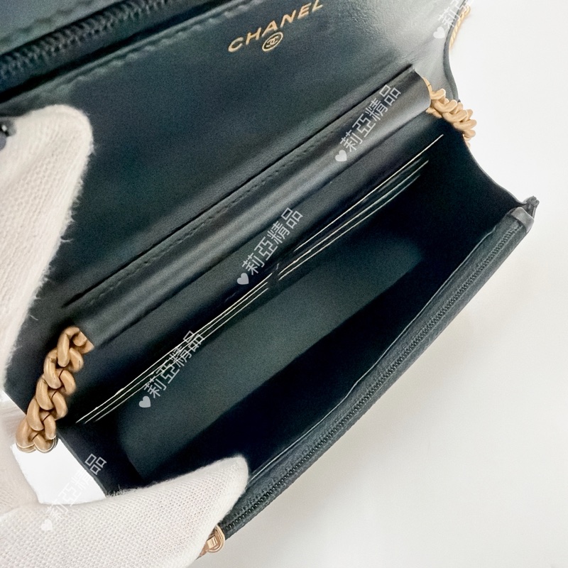 莉亞精品♡Chanel Boy woc黑金 二手美包-14