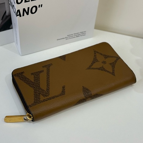 Lv大Logo拉鍊長夾