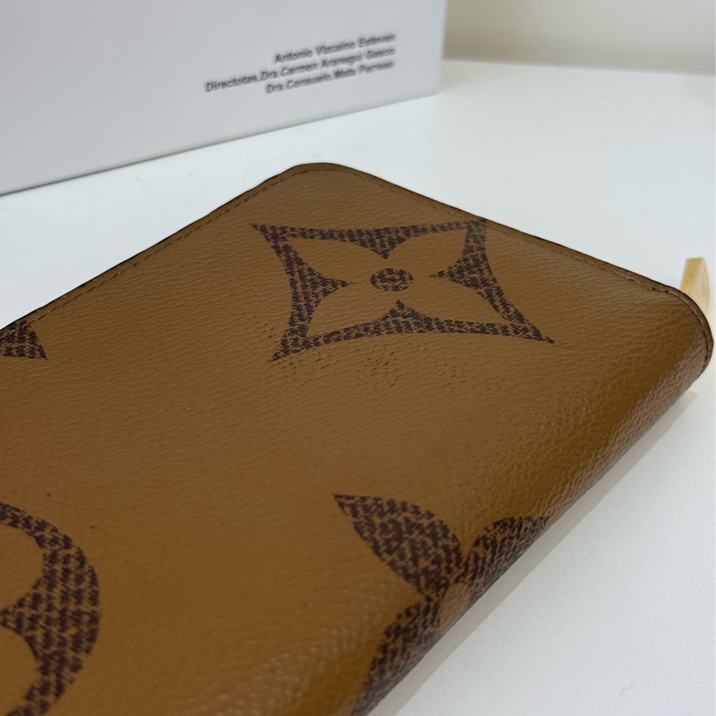 Lv大Logo拉鍊長夾-13