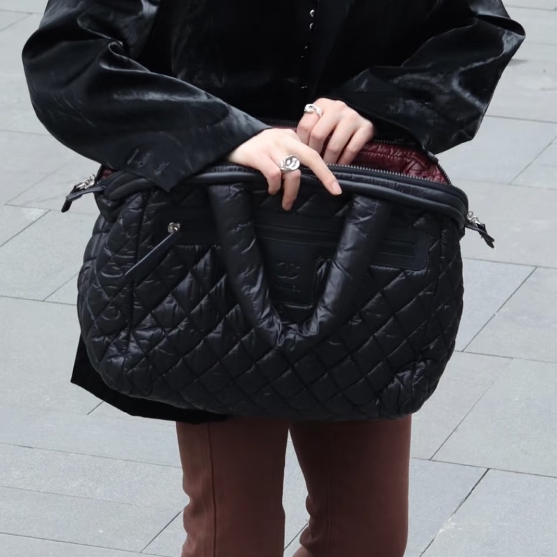 Chanel 香奈兒全黑泡芙羽絨包雲朵包托特手提包🍀-8