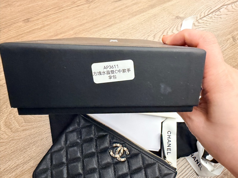 Chanel 方塊水晶 雙C 「中款手拿包」 AP3611-4