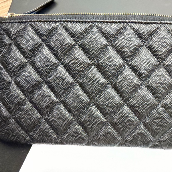 Chanel 方塊水晶 雙C 「中款手拿包」 AP3611-7