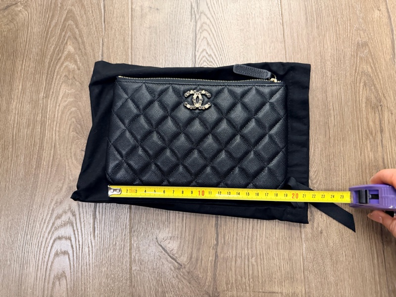 Chanel 方塊水晶 雙C 「中款手拿包」 AP3611-18