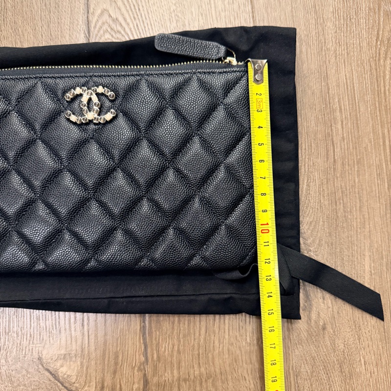 Chanel 方塊水晶 雙C 「中款手拿包」 AP3611-19