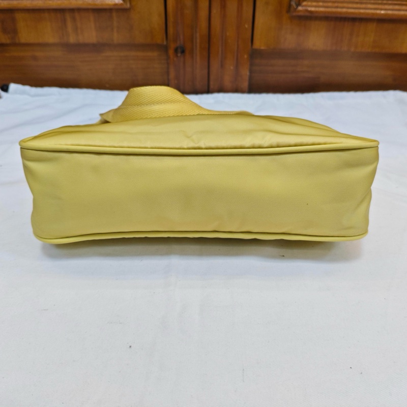 Prada/普拉達 hobo腋下包-7