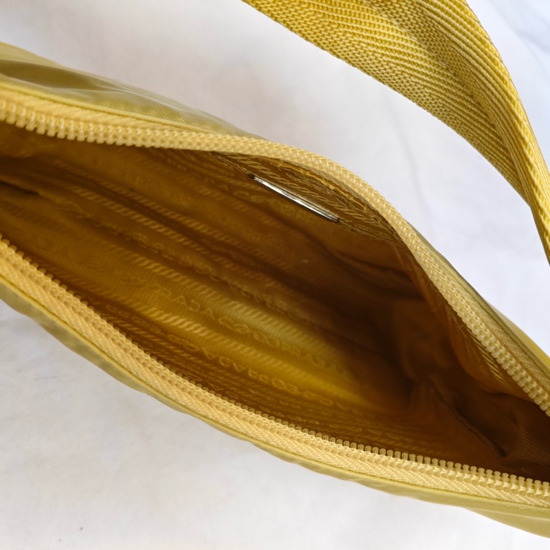 Prada/普拉達 hobo腋下包-8