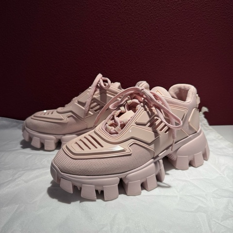 普拉達/Prada  粉色老爹鞋 運動鞋 37碼 鞋長：🈚附件