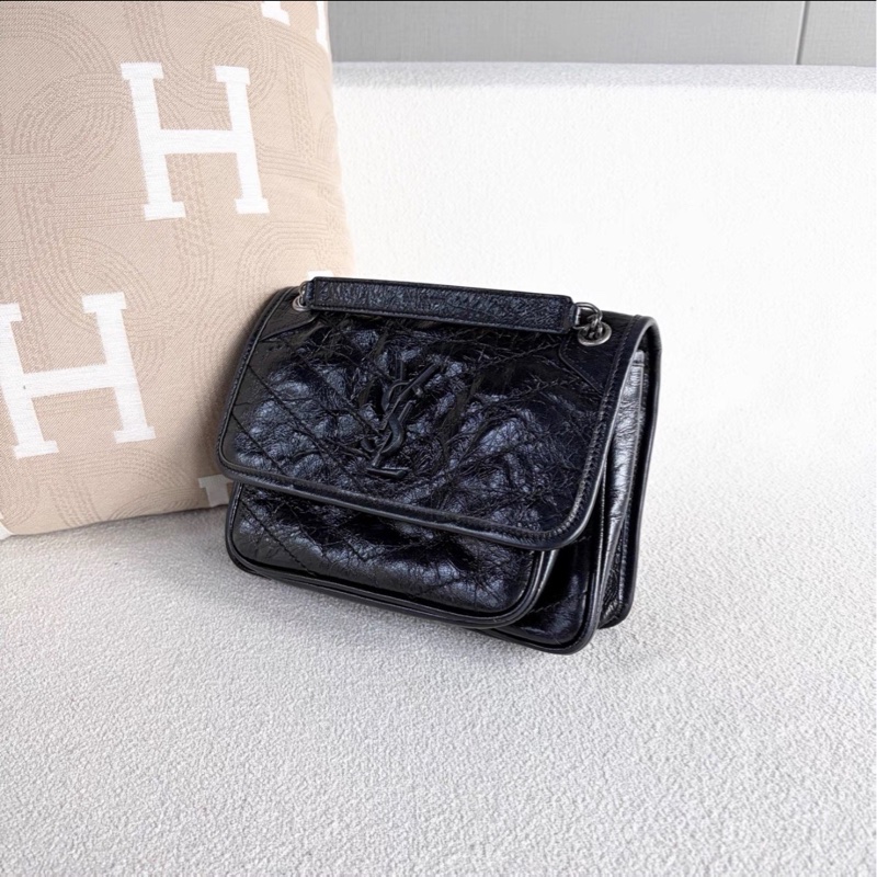 毫無抵抗力🥹99新🆕Ysl聖羅蘭黑銀油蠟皮小號Niki單肩斜挎包-11