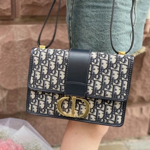 超低價🈶購證😍Dior迪奧老花刺繡金扣Montaigne蒙田30單肩斜挎側背包