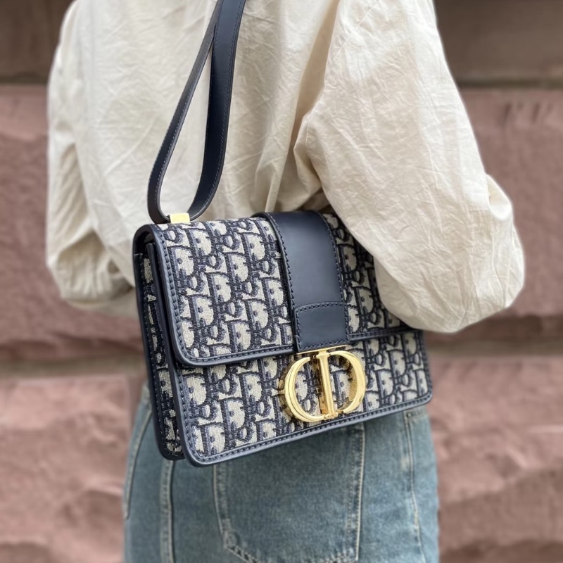 超低價🈶購證😍Dior迪奧老花刺繡金扣Montaigne蒙田30單肩斜挎側背包-1