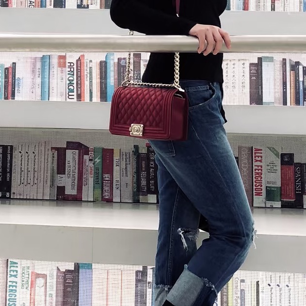 CHANEL專櫃25W🍄有購證香奈兒酒紅色金扣 中號leboy25 單肩斜挎包-4