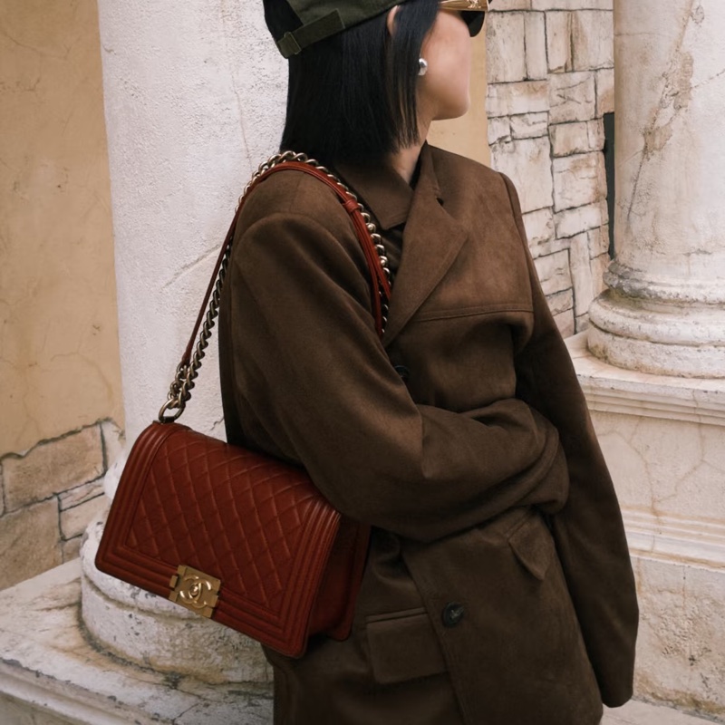 CHANEL專櫃25W🍄有購證香奈兒酒紅色金扣 中號leboy25 單肩斜挎包-20