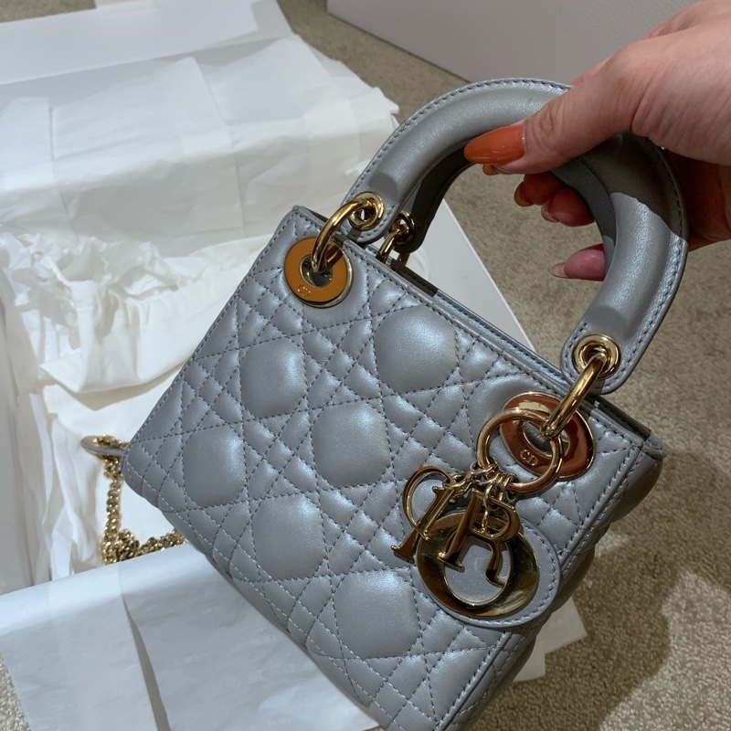 Dior迪奧珠光灰三格戴妃lady dior19年編碼  鏈條斜挎包-1