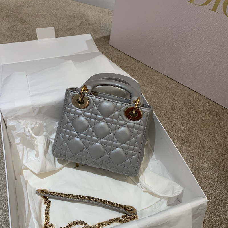 Dior迪奧珠光灰三格戴妃lady dior19年編碼  鏈條斜挎包-4