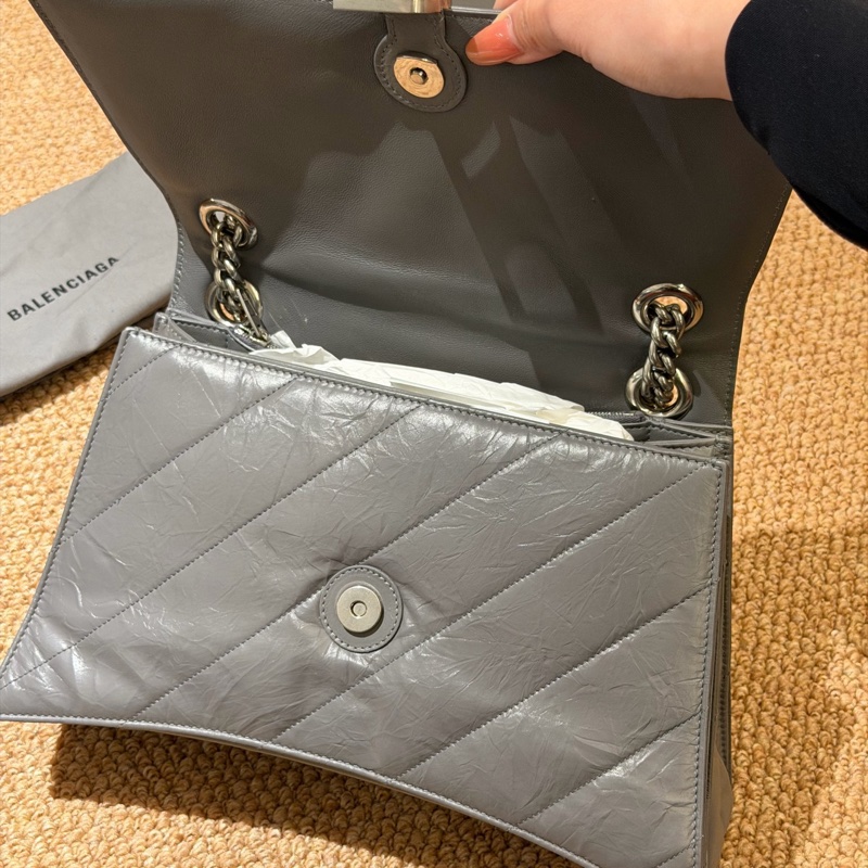 Balenciaga巴黎世家CRUSH鏈條沙漏包水泥灰牛皮-6