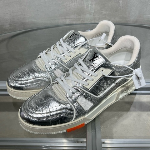 Louis Vuitton路易威登 Trainer 錫紙銀  42碼