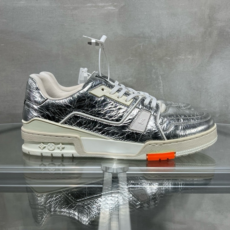 Louis Vuitton路易威登 Trainer 錫紙銀  42碼-4