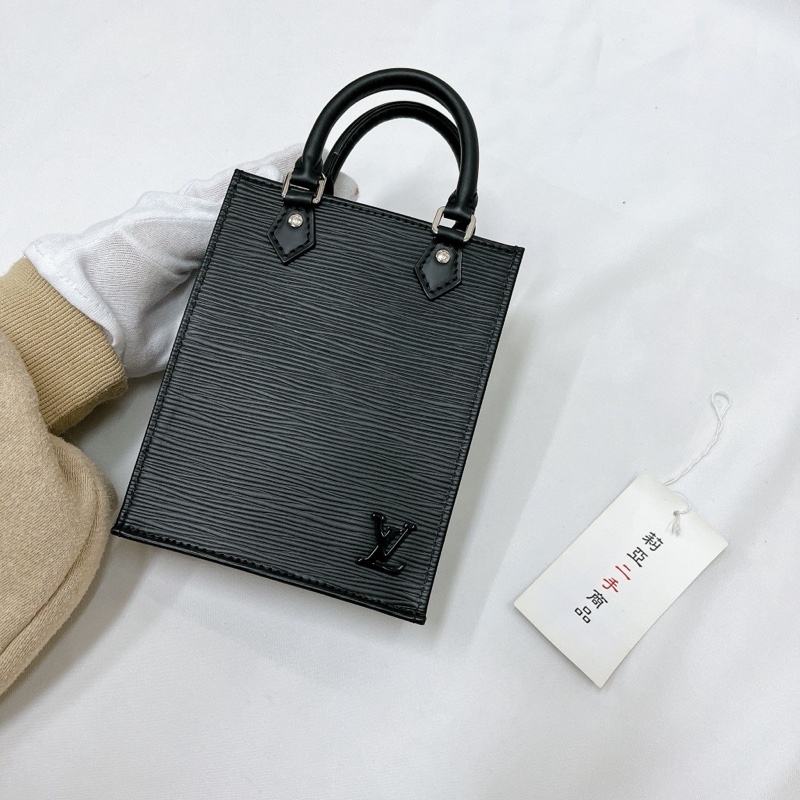 莉亞精品♡ LV M81238 水波紋琴譜包 二手-8