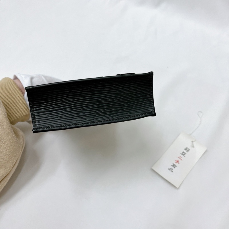 莉亞精品♡ LV M81238 水波紋琴譜包 二手-14