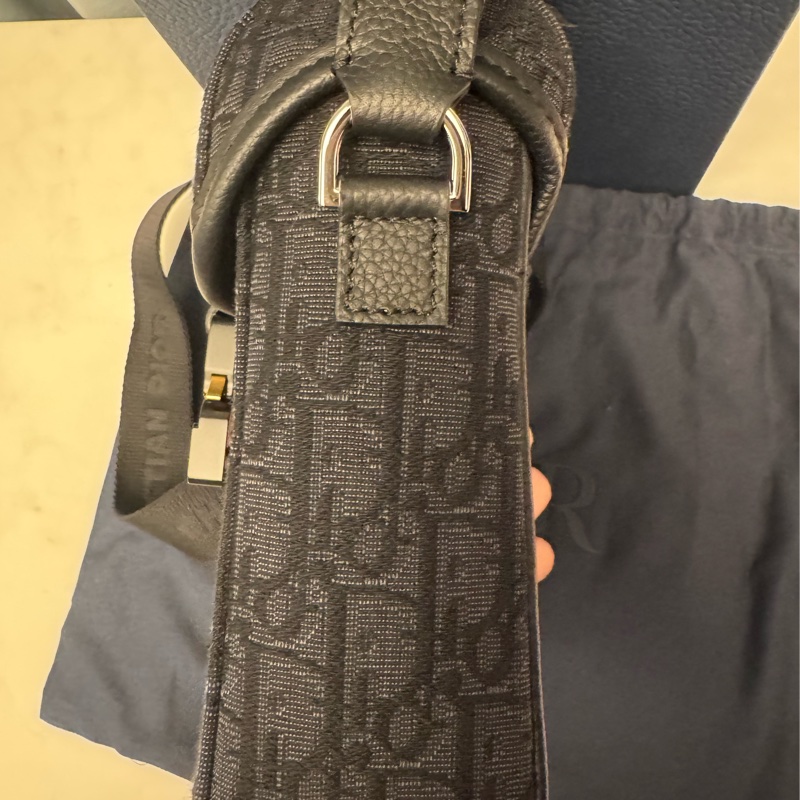Dior Hit the Road 翻蓋信使包-5
