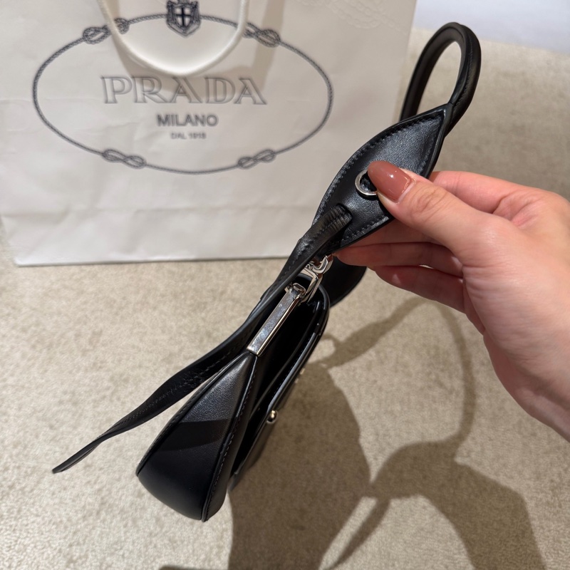 Prada普拉達黑銀牛皮Sidonie 單肩包腋下包-3