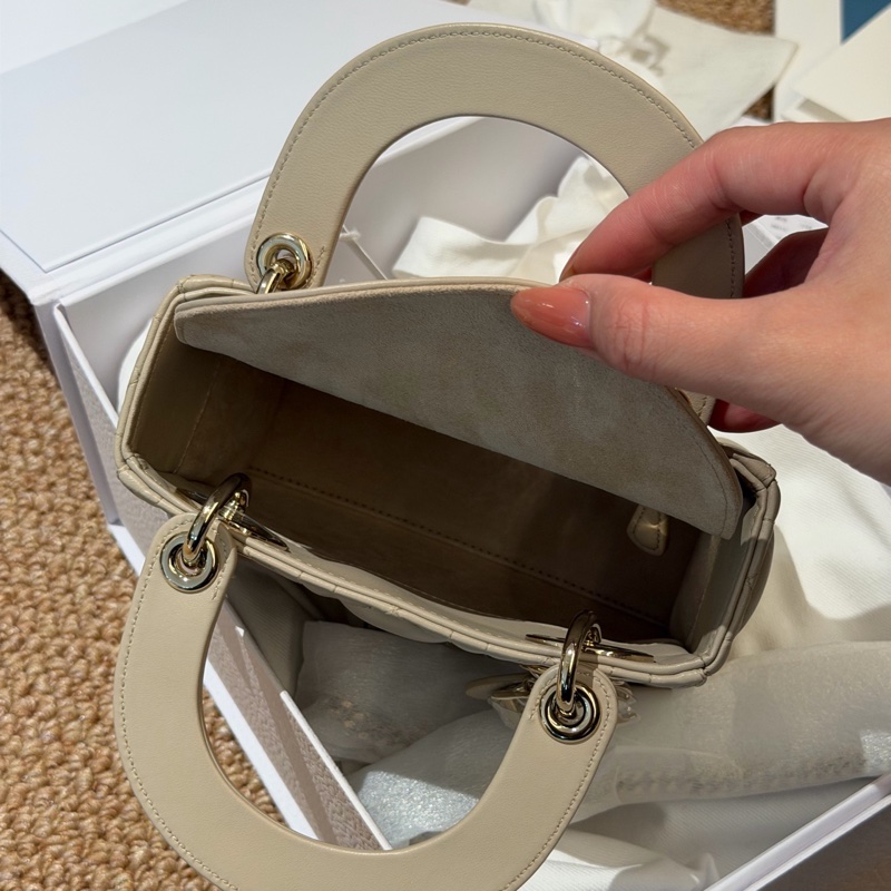 全新全套25年編碼奶茶色三格戴妃lady dior手提斜挎包-7