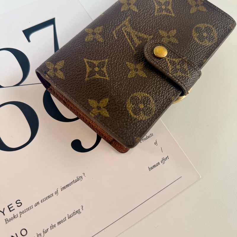 ✔️LV Louis Vuitton 路易威登 Monogram M61674 蝴蝶釦中夾-7