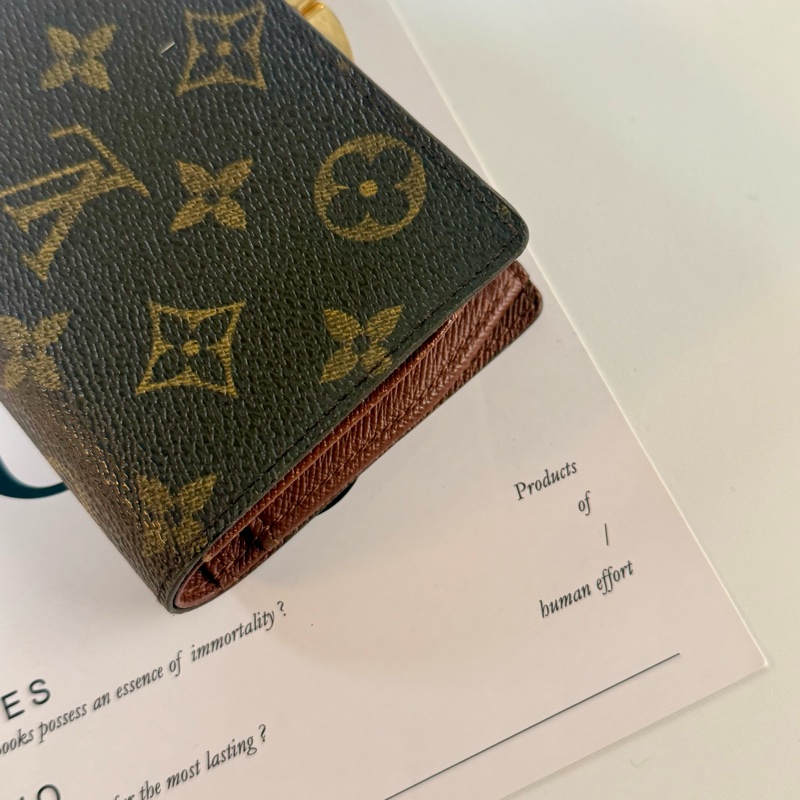 ✔️LV Louis Vuitton 路易威登 Monogram M61674 蝴蝶釦中夾-25