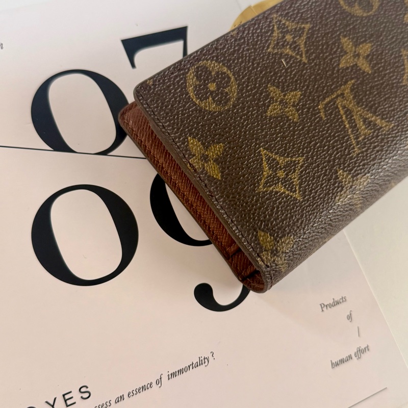 ✔️LV Louis Vuitton 路易威登 Monogram M61674 蝴蝶釦中夾-26