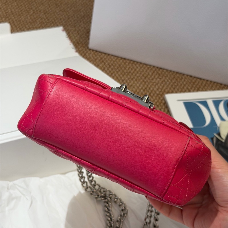 Dior迪奧玫粉色菱格紋小羊皮銀扣鏈條包單-4