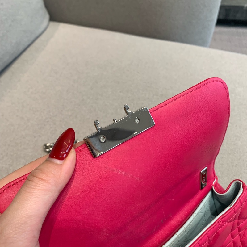 Dior迪奧玫粉色菱格紋小羊皮銀扣鏈條包單-9