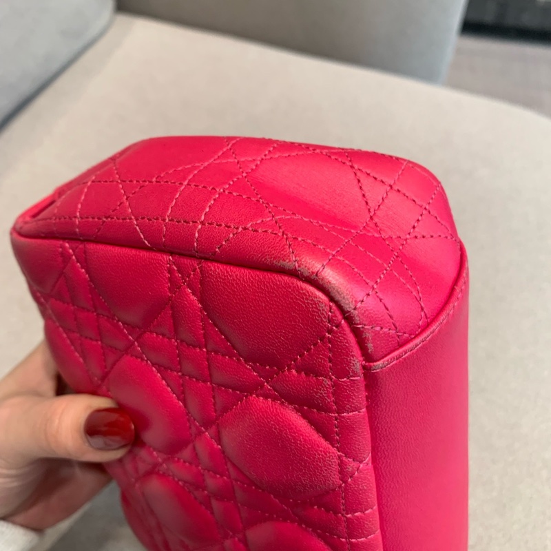 Dior迪奧玫粉色菱格紋小羊皮銀扣鏈條包單-17