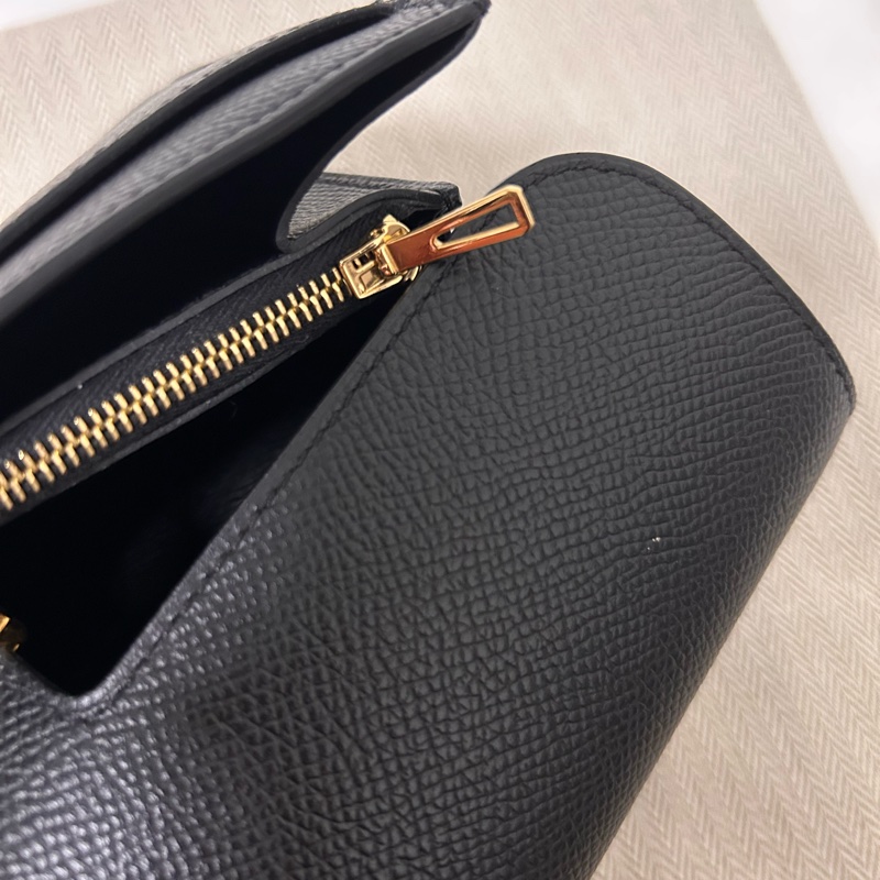 Hermes 愛馬仕 Constance to go Epsom 牛皮H扣長夾/斜背兩用包(黑色/U刻/金釦)-18