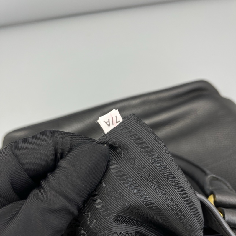 prada普拉達手提托特斜挎包黑色/35*34*14cm/附件：肩帶-8