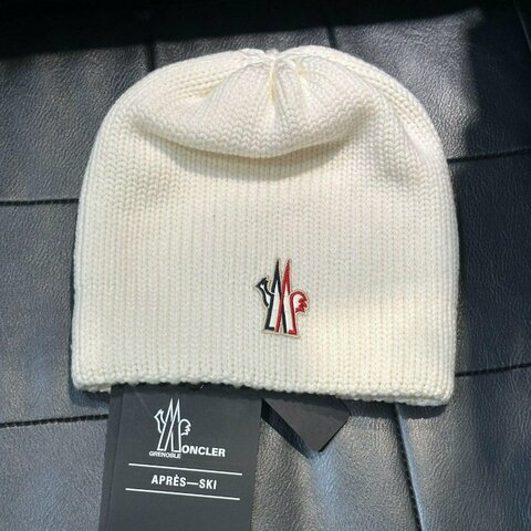 💎Han's house精品服飾💎moncler 滑雪系列 毛帽 帽子 義大利製 現貨 白