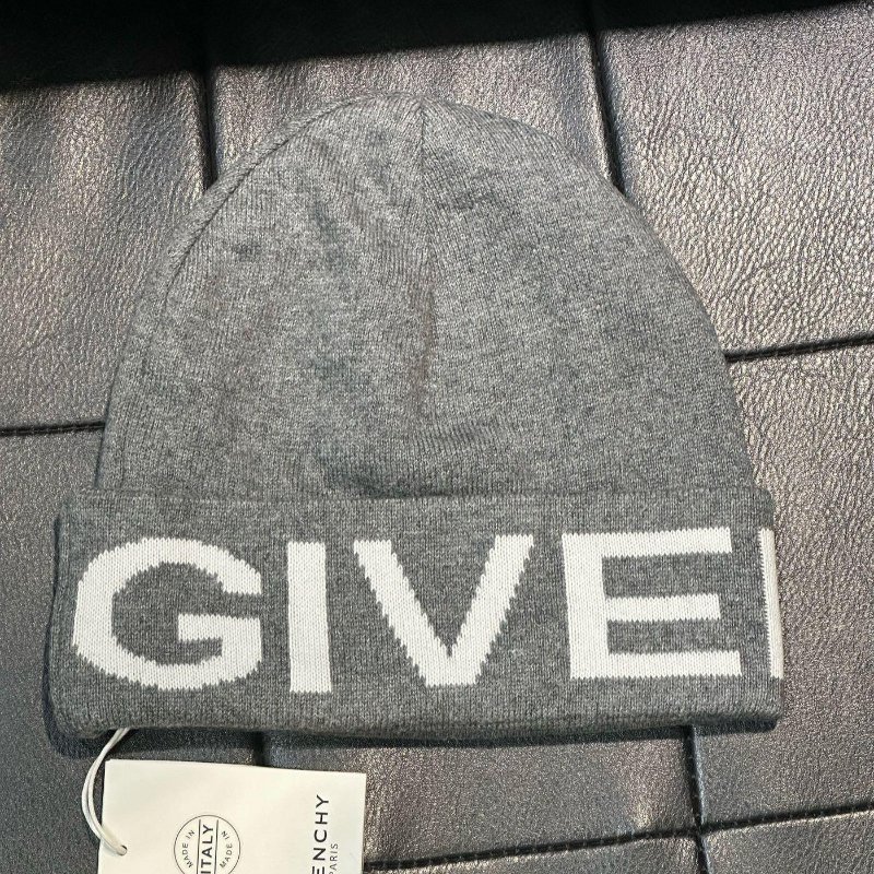 💎Han's house精品服飾💎 GIVENCHY 紀梵希毛帽  青年款-0