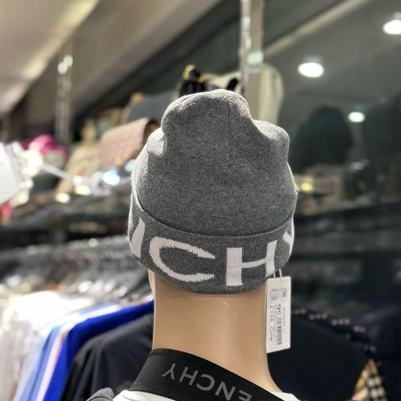 💎Han's house精品服飾💎 GIVENCHY 紀梵希毛帽  青年款-2
