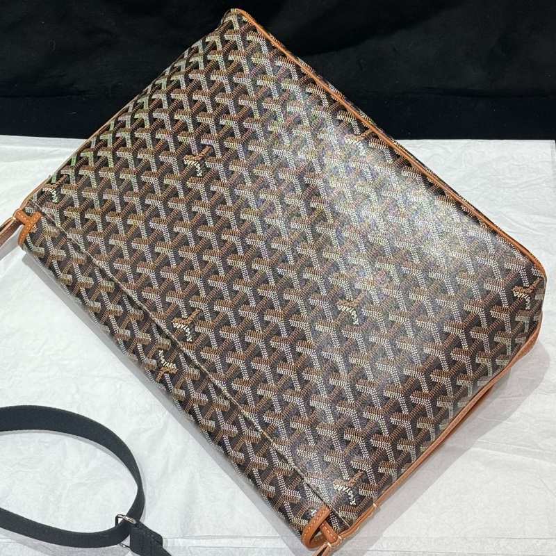 GOYARD/戈雅 Capetien棕色老花郵差包 容量巨大 男女通用 23年編碼 尺寸35*27-1